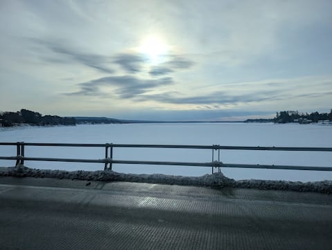 Cozy Lakefront Home, Pet Friendly, Sleeps 15