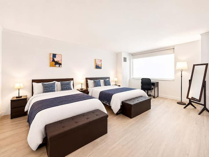 Lovely 1br 2ba Condo | Cozysuites At Showboat - Atlantic City, NJ