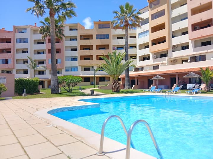 Albufeira Apartment With Pool And Sea View. - Albufeira