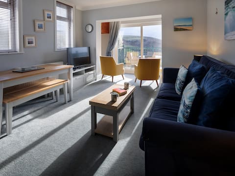 Top Airbnb: Woolacombe Apartment with Panoramic Sea Views in Mortehoe