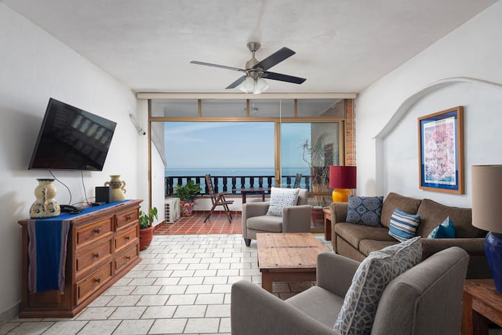 2br Oceanside Resort Condo W/ Pool & Private Beach - Puerto Vallarta