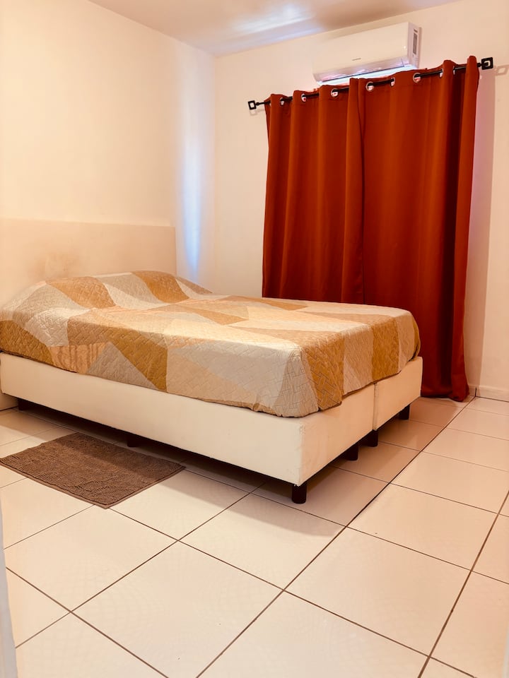 غرفة النوم 1