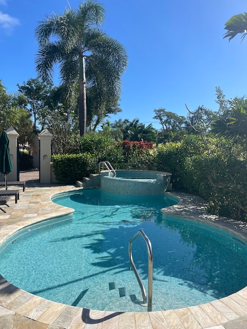 Luxury Mullins Bay Villa | 3 Bed | 2 Pools