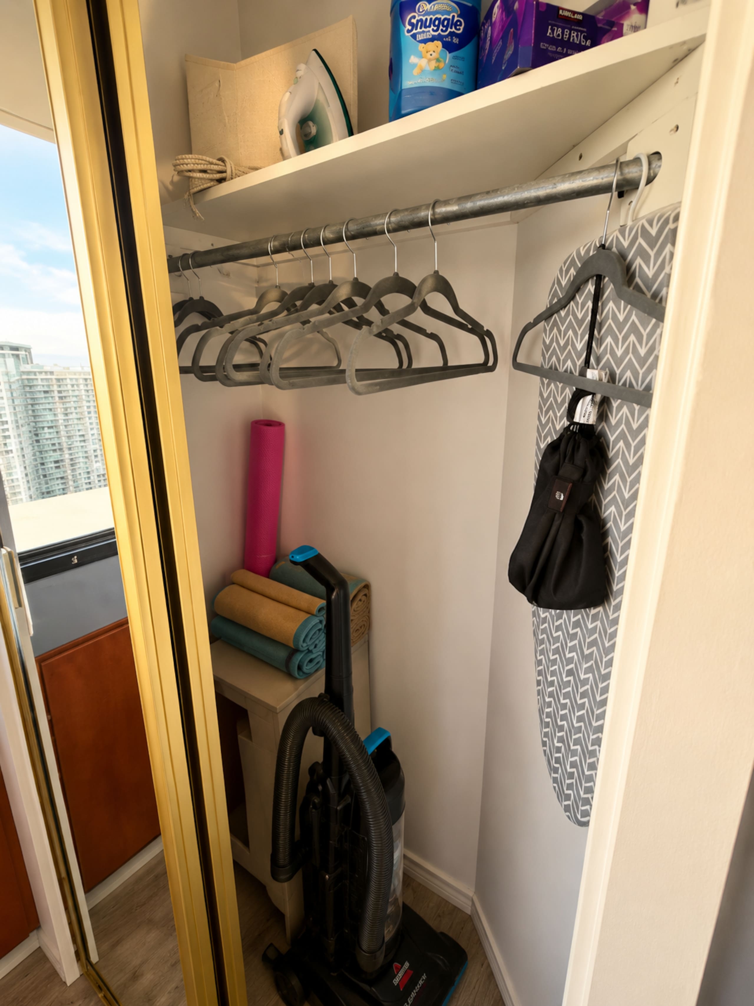 Condo in Honolulu · ★4.93 · 1 bedroom · 2 beds · 1 bath - Image 17
