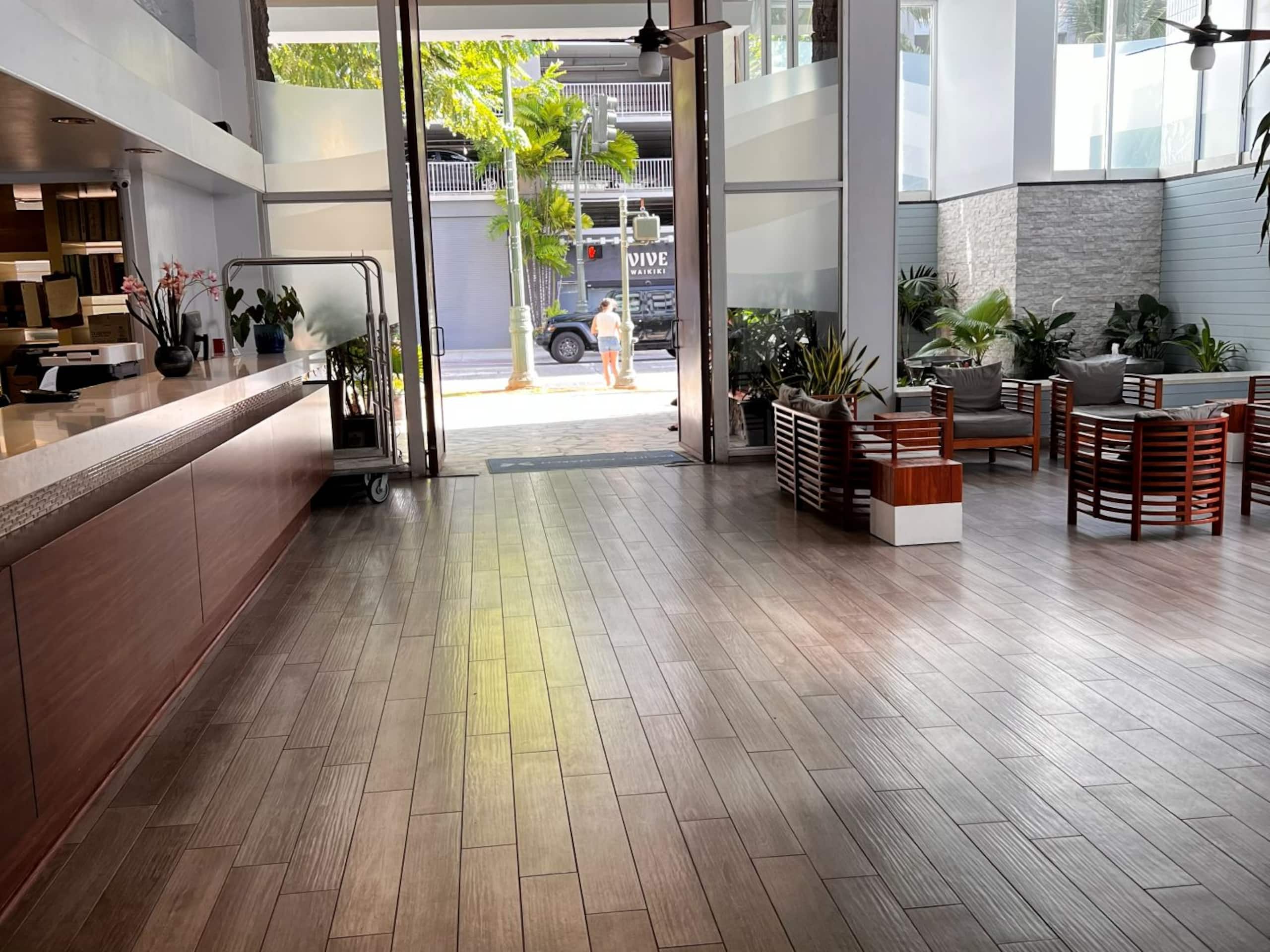 Condo in Honolulu · ★4.91 · Studio · 2 beds · 1 private bath - Image 36