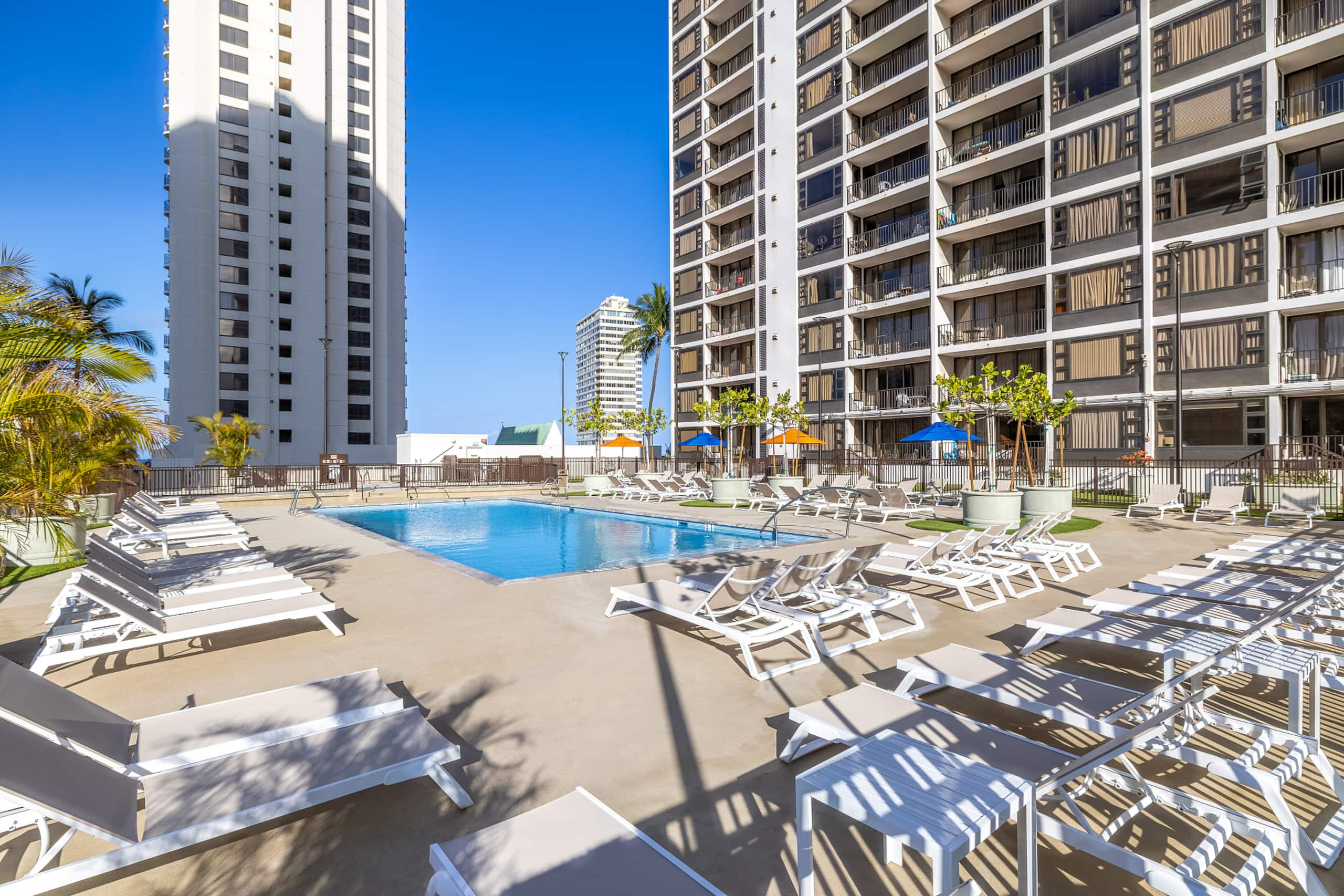 Condo in Honolulu · ★4.72 · 1 bedroom · 3 beds · 1 bath - Image 37