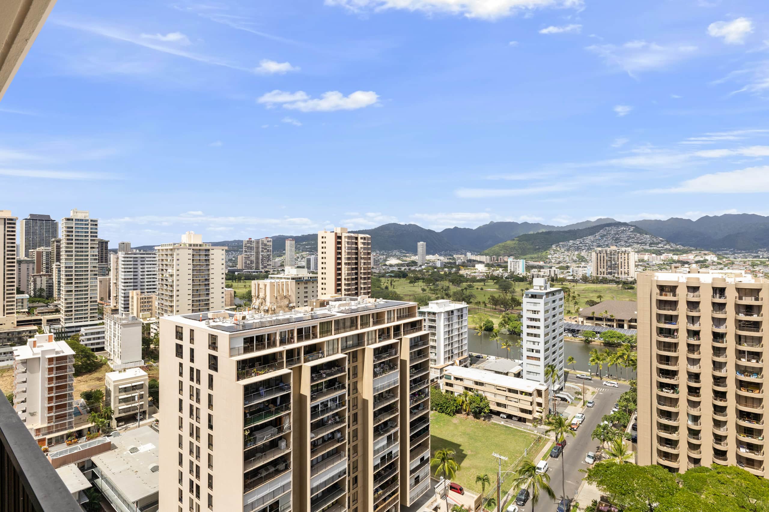 Condo in Honolulu · ★4.72 · 1 bedroom · 3 beds · 1 bath - Image 12