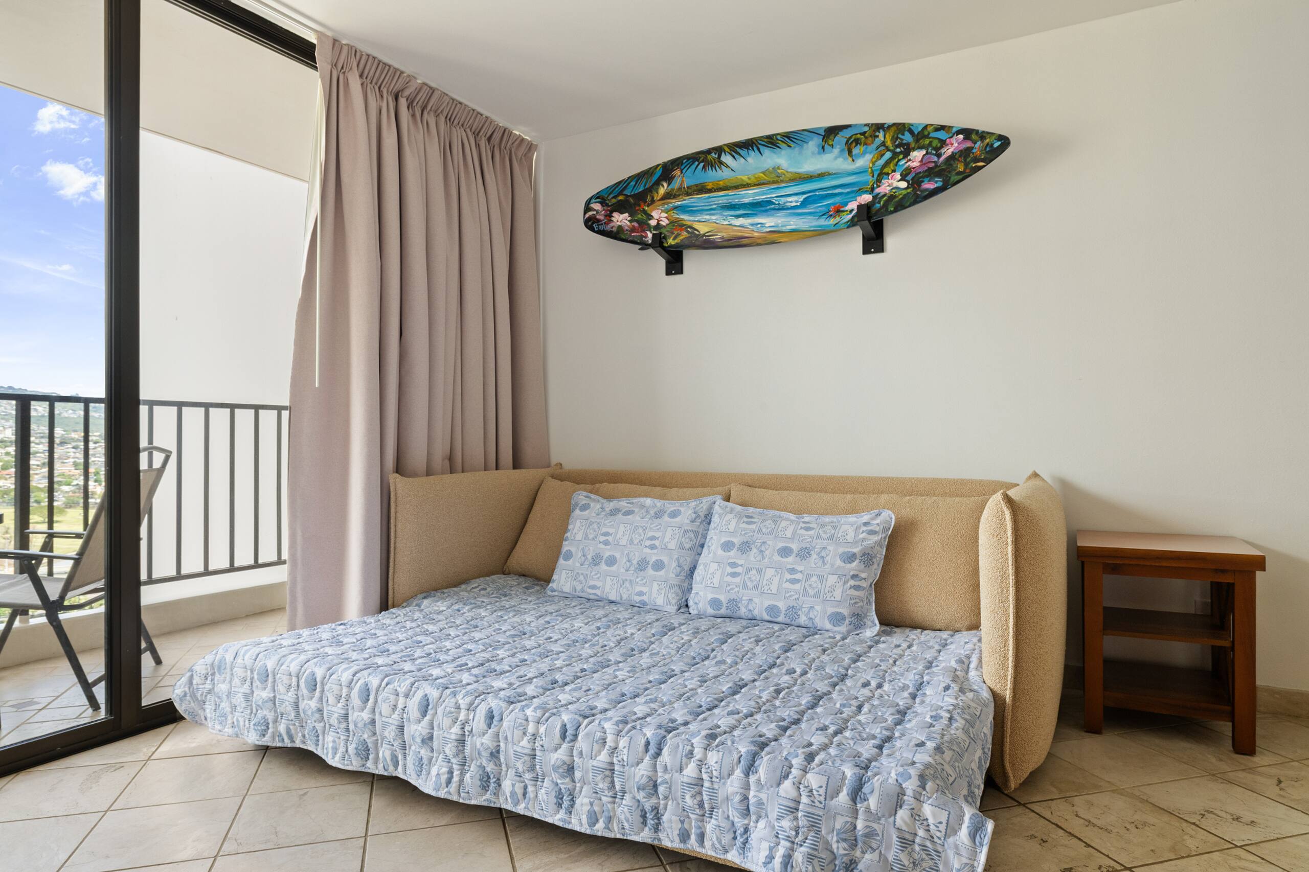 Condo in Honolulu · ★4.72 · 1 bedroom · 3 beds · 1 bath - Image 14
