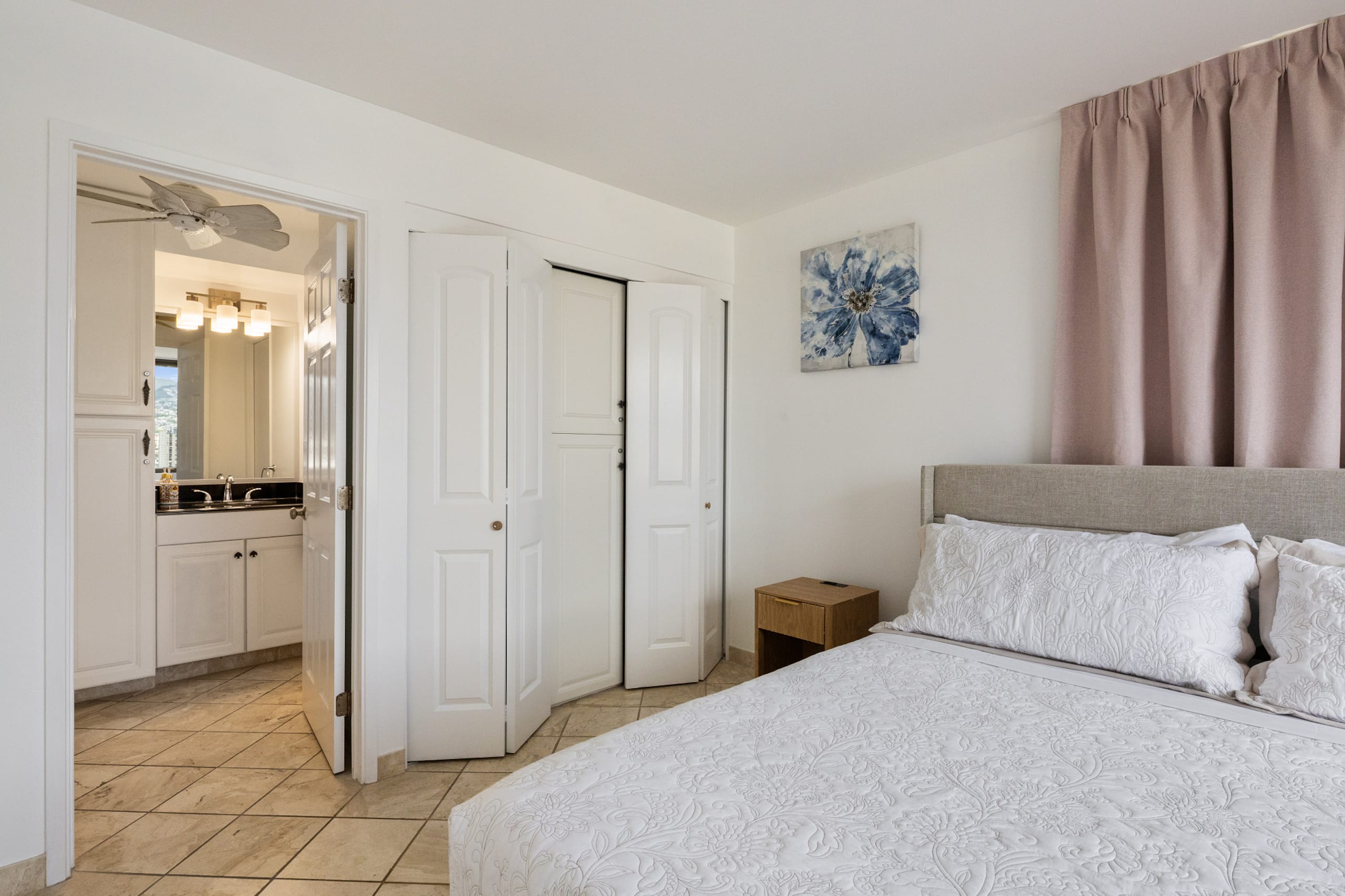 Condo in Honolulu · ★4.72 · 1 bedroom · 3 beds · 1 bath - Image 21