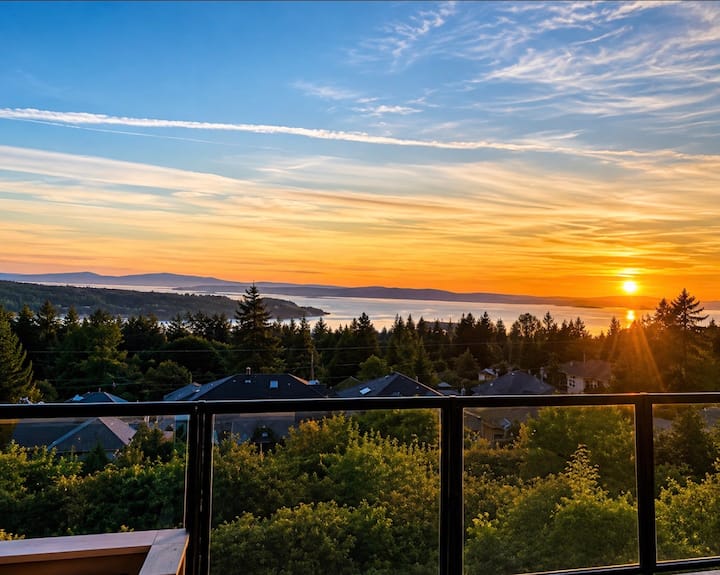 Ocean View Home - Sleeps 10 - Pet Friendly