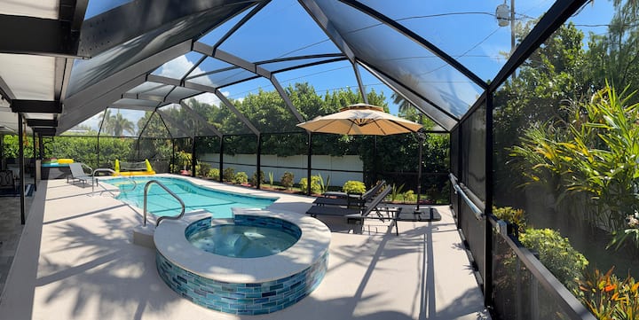 Beautiful Residential Home : Birds Of Paradise - Bonita Springs, FL