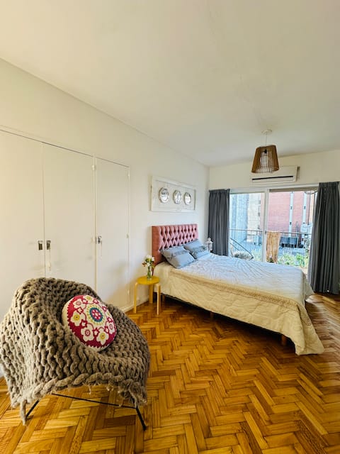 Top Airbnb: A bright apartment in a very good location en Balvanera
