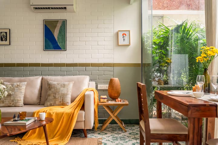 Living room image 4