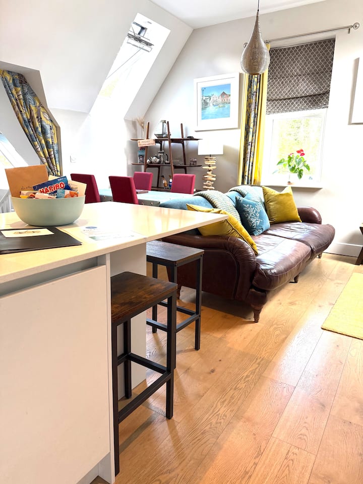 5 Old Station Master’s House: 4 Guests, Parking - Fowey
