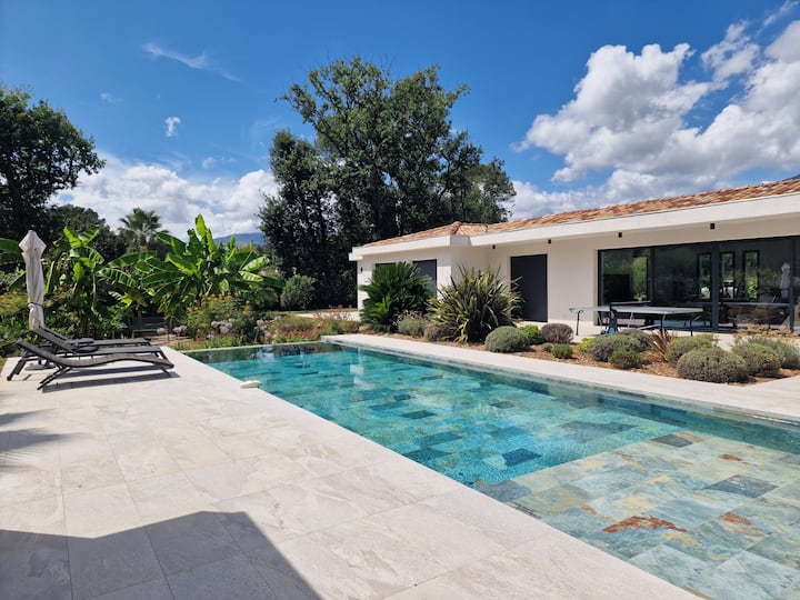 Villa Avec Piscine Au Milieu Des Bois - Costa Azzurra