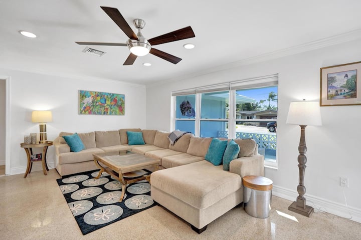 Luxurious Waterfront Retreat - Pompano Beach
