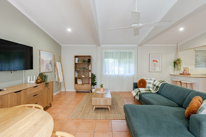 Broken Head Nature Cabins. Family Cabin. Sleeps 4. - Bangalow