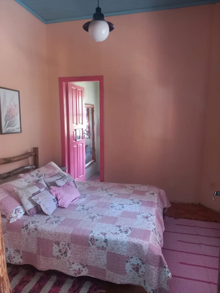 საძინებელი 4