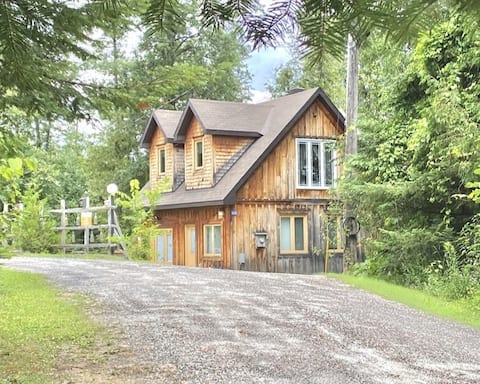Cozy Waterfront Loft | Hot Tub + Forest Views