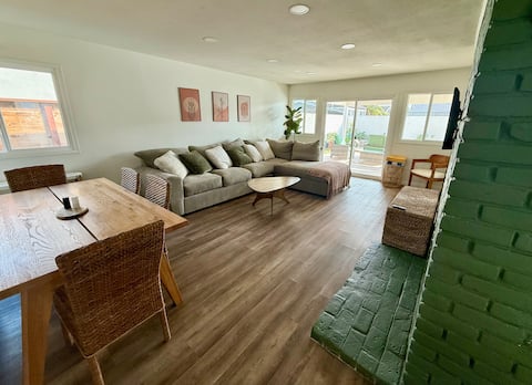 Top performing Airbnb: 3 Bedroom House w/ Pool & Spa in Serra Mesa
