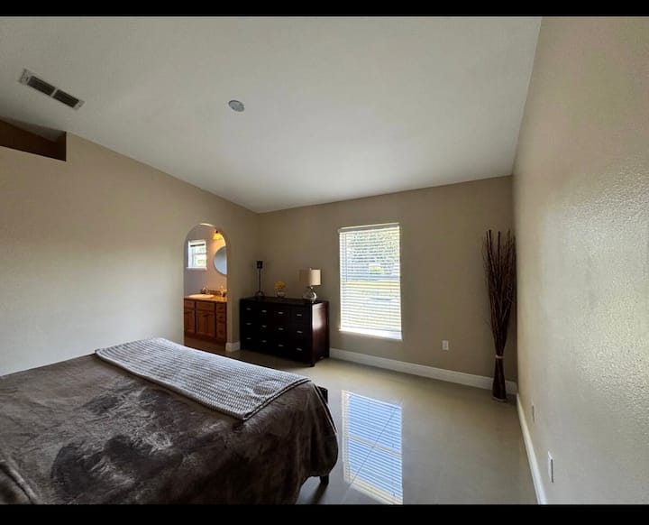 Основна спалня 