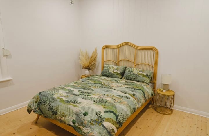 საძინებელი 1