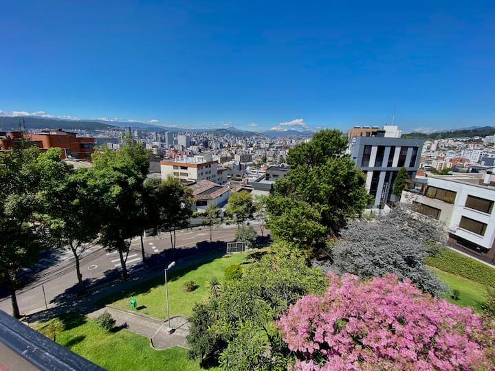 Lovely 3-bedroom With The Best Location In Quito. - Quito