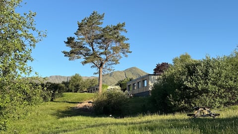 Cabin near Glencoe, with Loch & Mountain Views