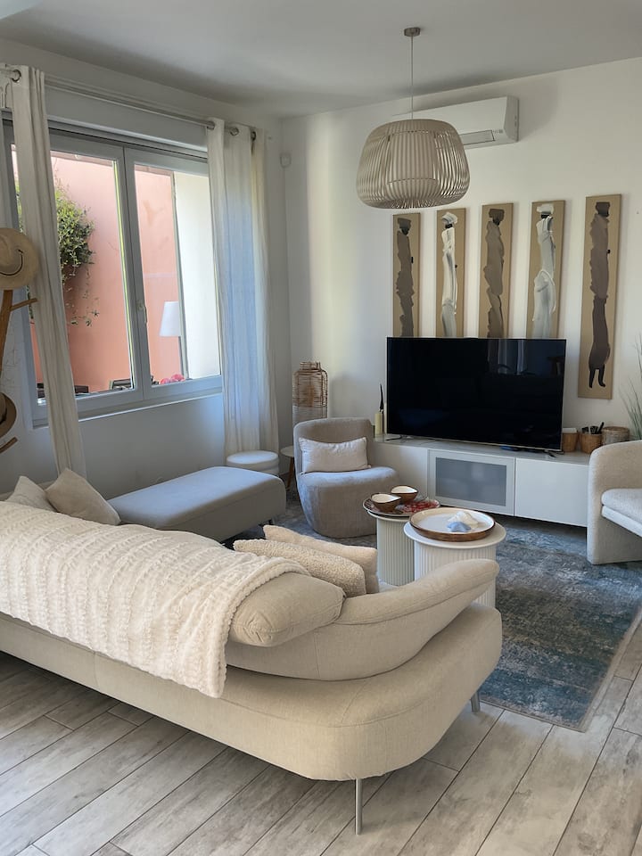 Maison De Charme, Centre Ville, Parking, Terrasse. - Sanary-sur-Mer