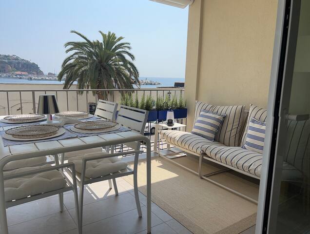 Apartamento frente al mar con aire acondicionado