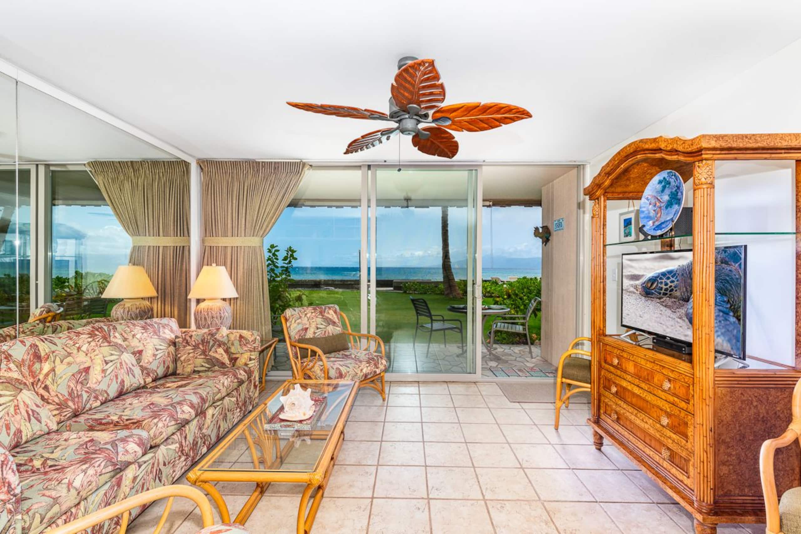 Condo in Lahaina · ★4.96 · 1 bedroom · 1 bed · 1 bath - Image 10