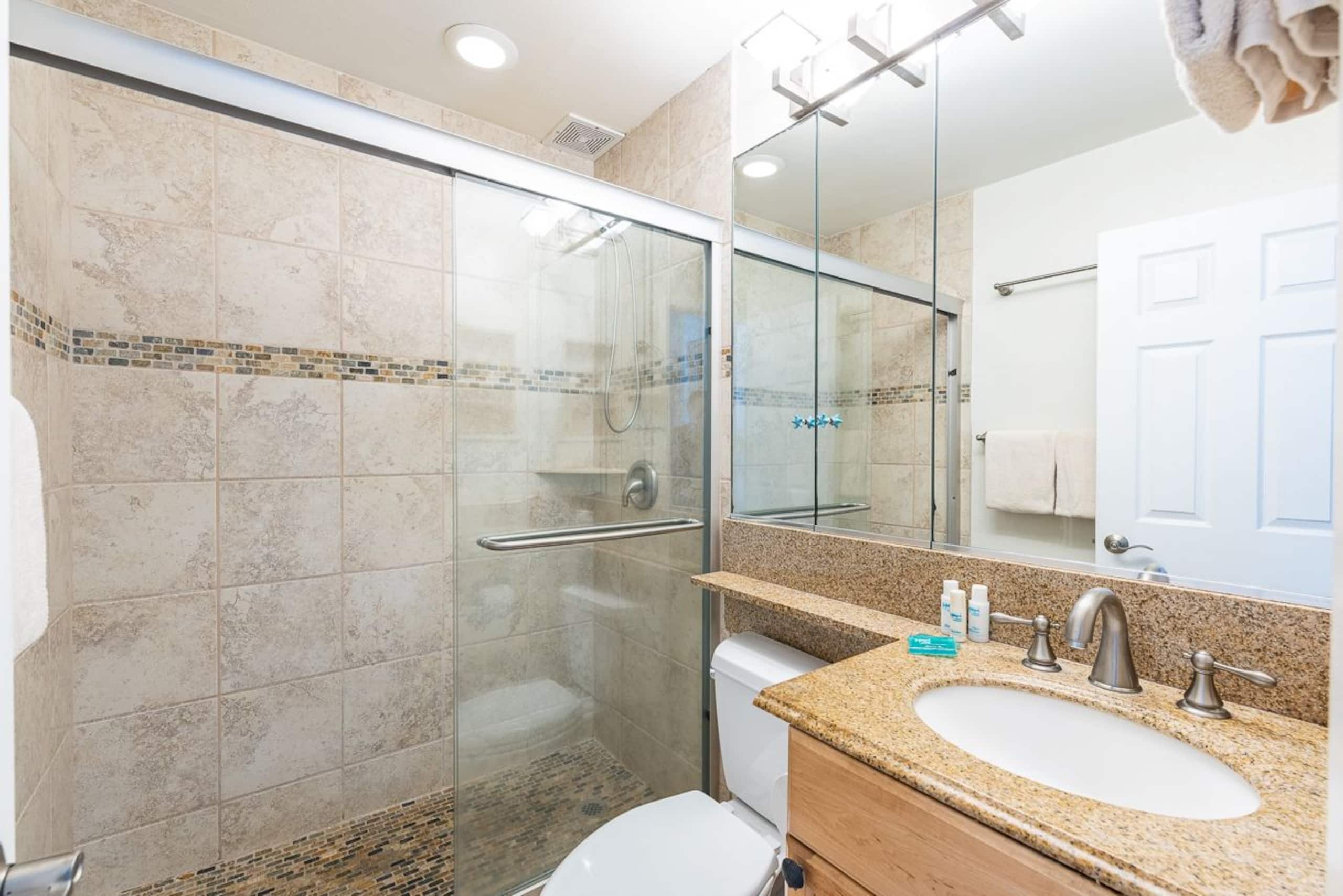 Condo in Lahaina · ★4.96 · 1 bedroom · 1 bed · 1 bath - Image 16