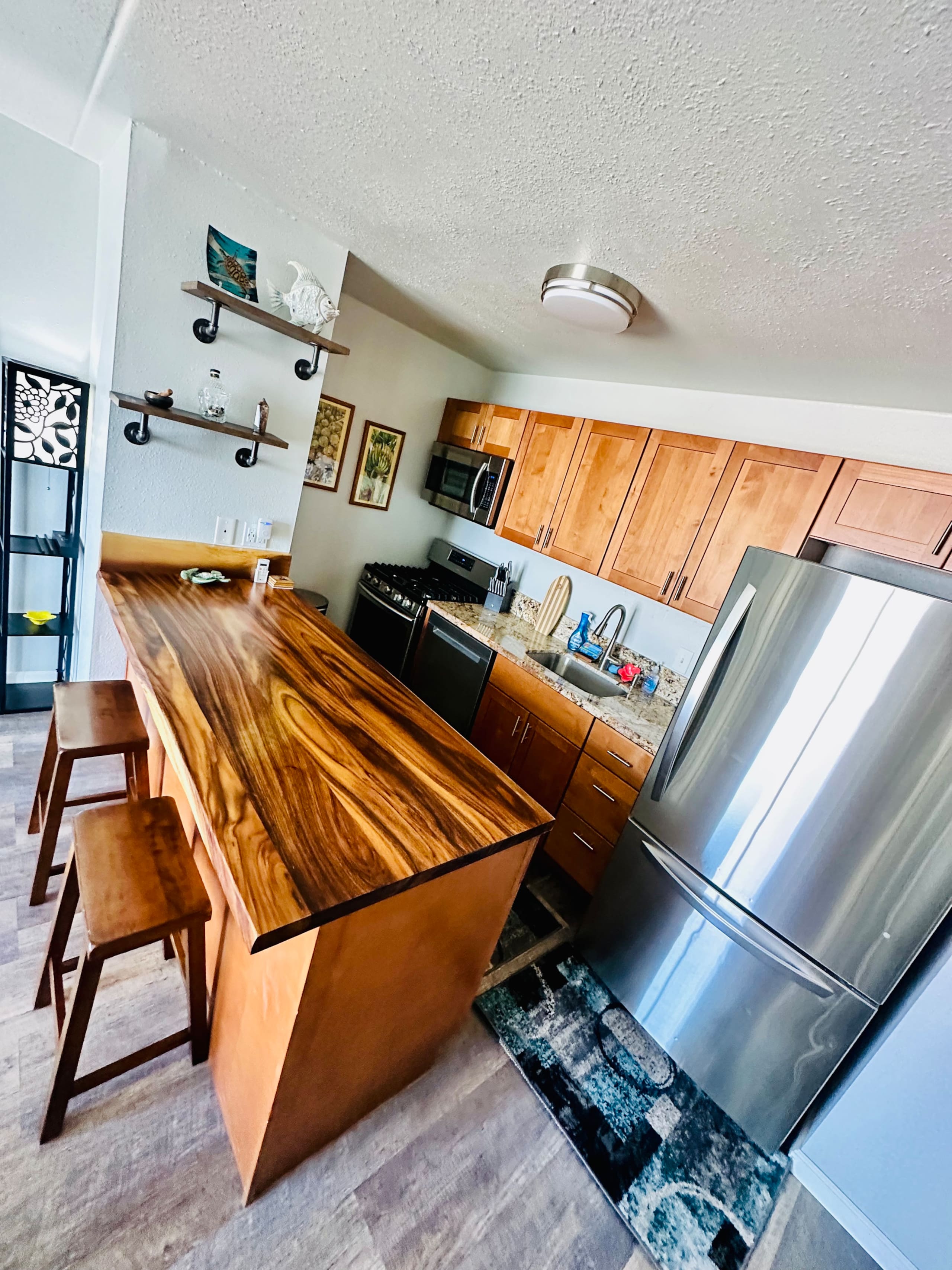 Condo in Kihei · ★4.92 · 1 bedroom · 2 beds · 1 private bath - Image 13