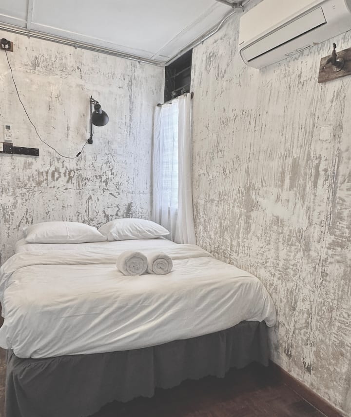 'Gracias por ser amable con cada momento'

Experimenta los detalles y cuida la cálida proyección del sol  

Recupera una comodidad resbaladiza y encantadora

Un momento de confort  

“Gracias por cada momento, te cuidas mucho”.

Experimenta el meticuloso y cuidado de la cálida proyección del sol.
Relájate y disfruta de un rato cómodo con facilidad.