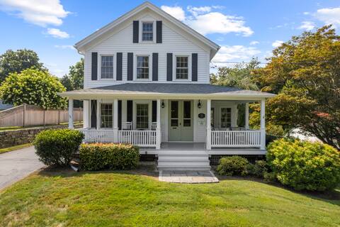 The Farmhouse Mystic-Easy stroll to downtown