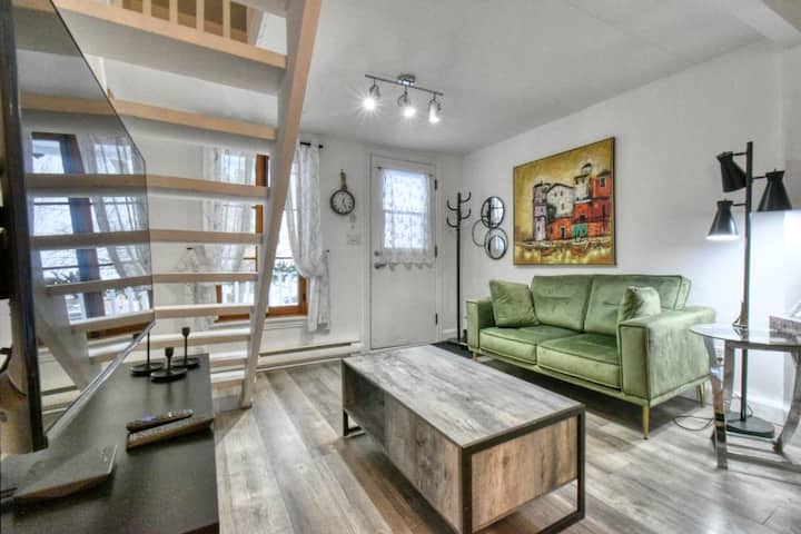 3 1/2 On 2 Floors, Lebourgneuf With Parking - Quebec City