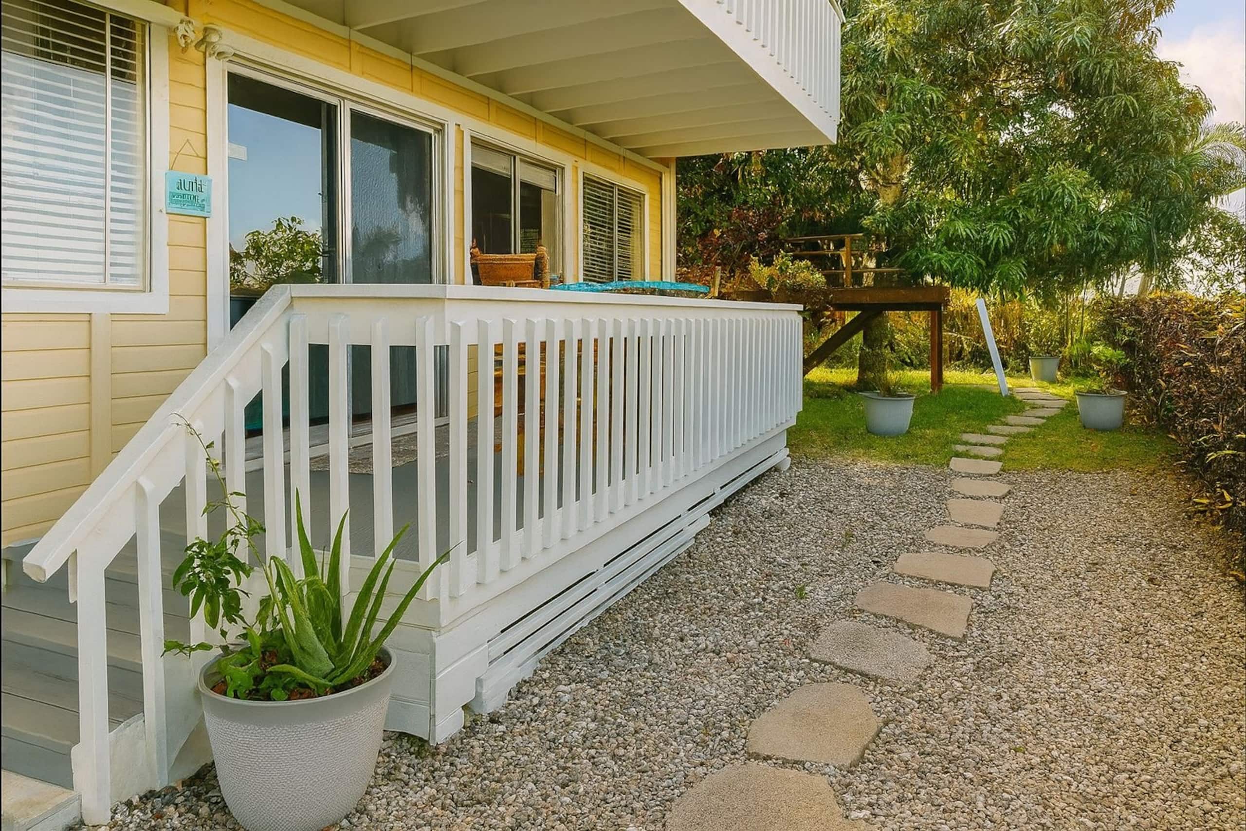 Home in Kailua-Kona · ★4.97 · 1 bedroom · 2 beds · 1 private bath - Image 10