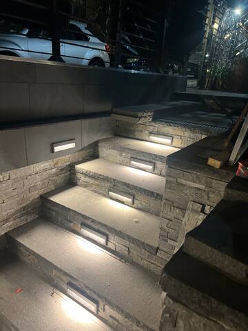 3 Freshly Renovated Flats 1 House!