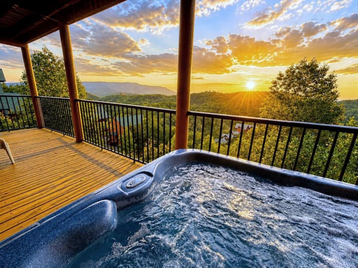 Views!-3 Bedroom Sleeping 10-hottub-outdoor Pool - Great Smoky Mountains National Park