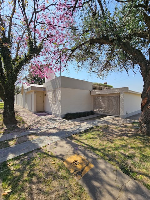 La Casita de Yerba Buena (Yerba Buena's Little House)