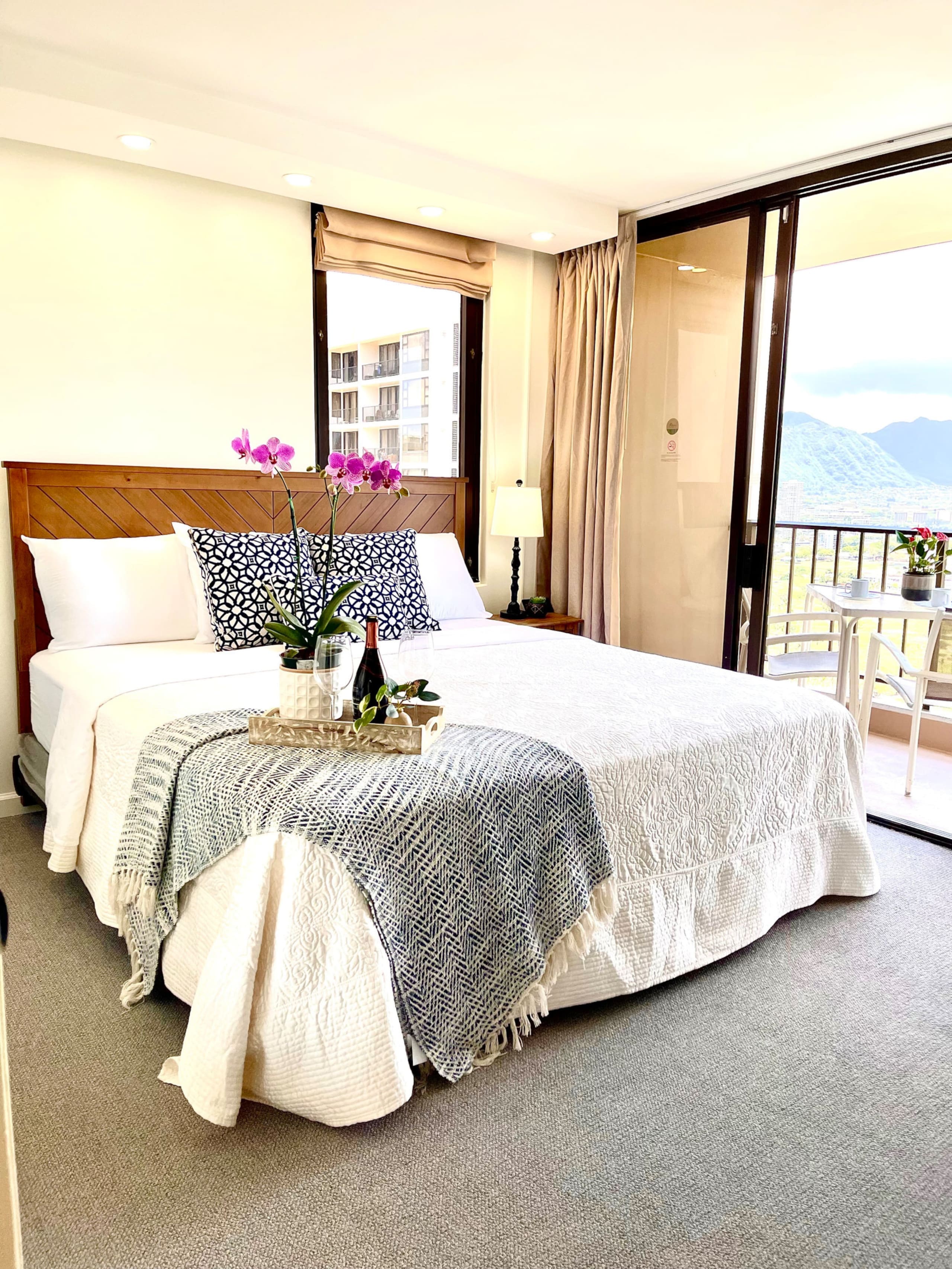 Condo in Honolulu · ★4.9 · 1 bedroom · 3 beds · 1 bath - Image 16