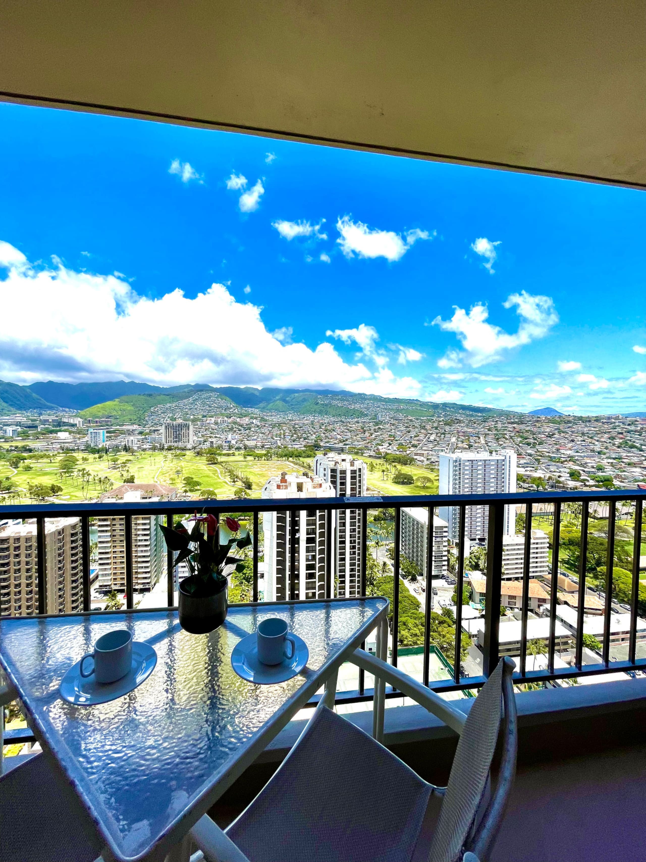 Condo in Honolulu · ★4.9 · 1 bedroom · 3 beds · 1 bath - Image 26