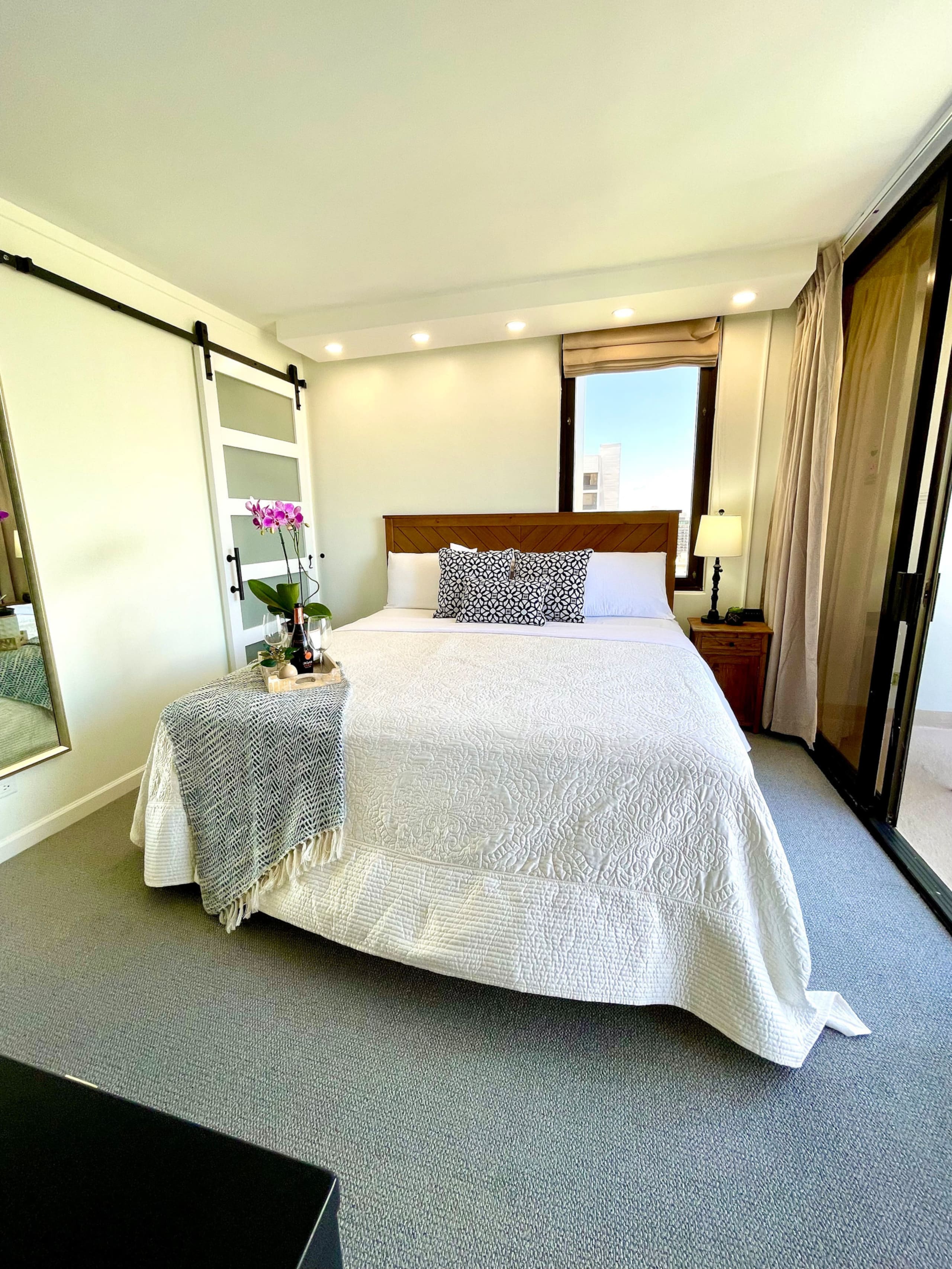 Condo in Honolulu · ★4.9 · 1 bedroom · 3 beds · 1 bath - Image 17