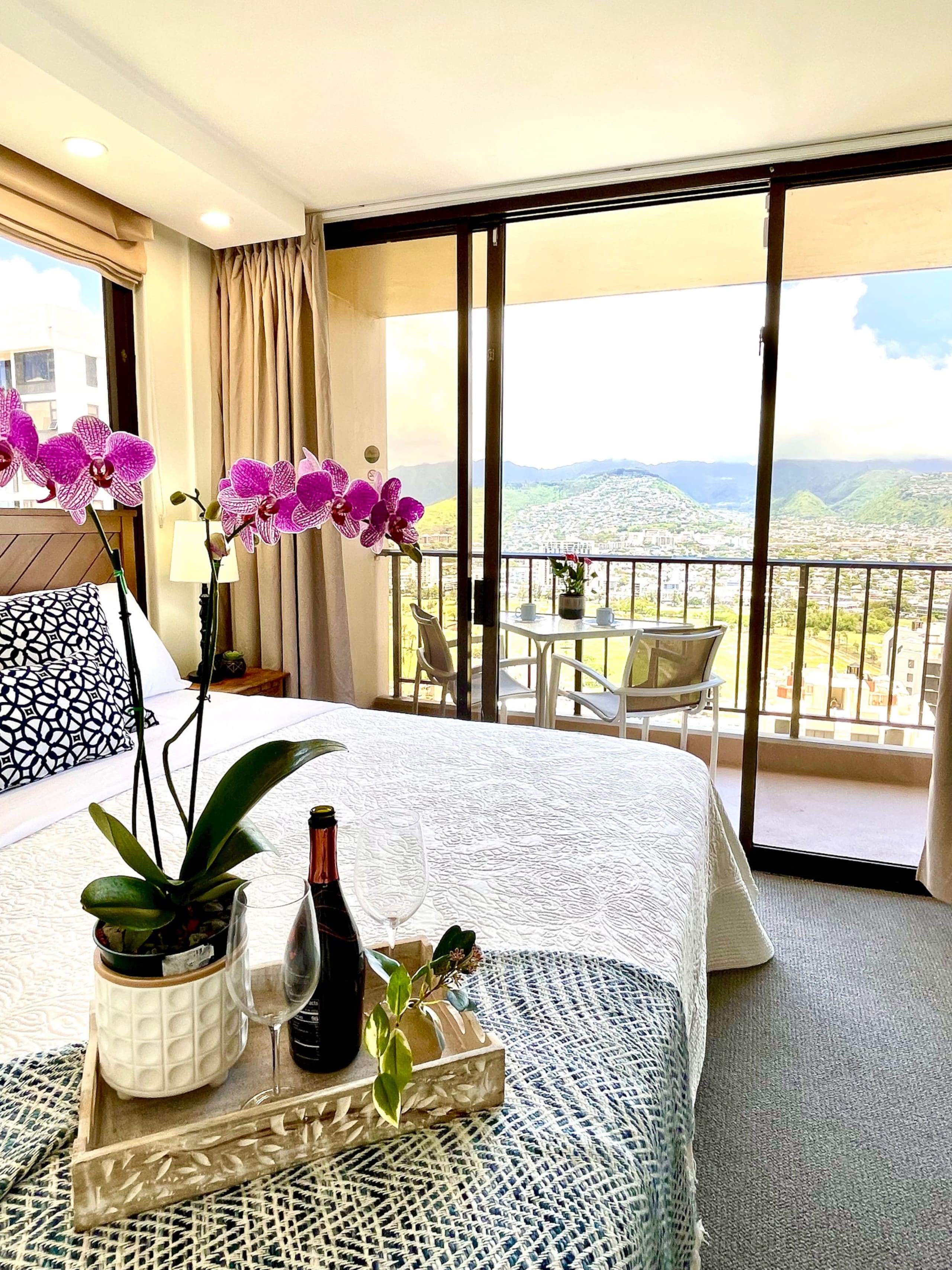 Condo in Honolulu · ★4.9 · 1 bedroom · 3 beds · 1 bath - Image 18
