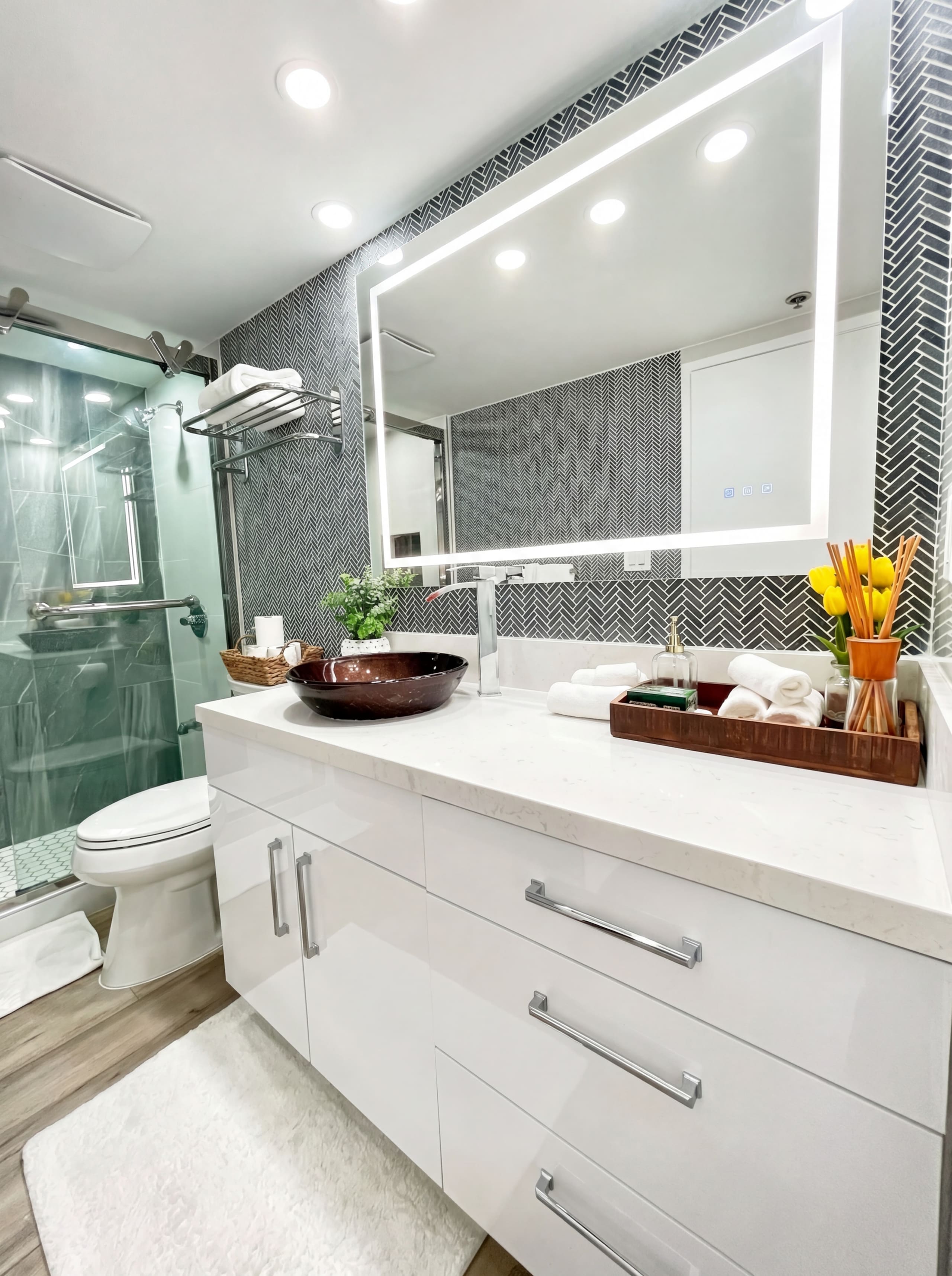 Condo in Honolulu · ★4.9 · Studio · 1 bed · No bathroom - Image 15