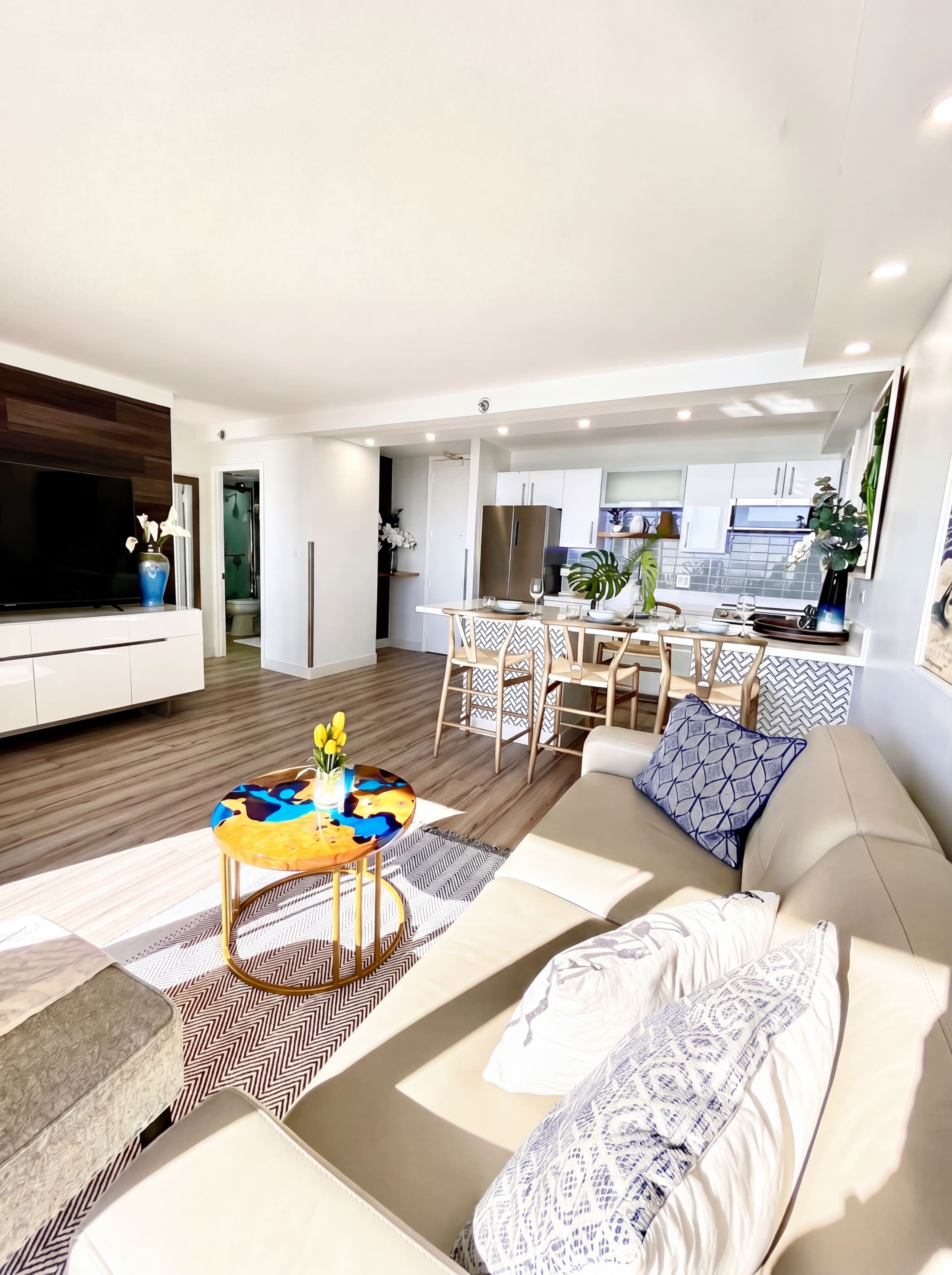 Condo in Honolulu · ★4.9 · Studio · 1 bed · No bathroom - Image 9