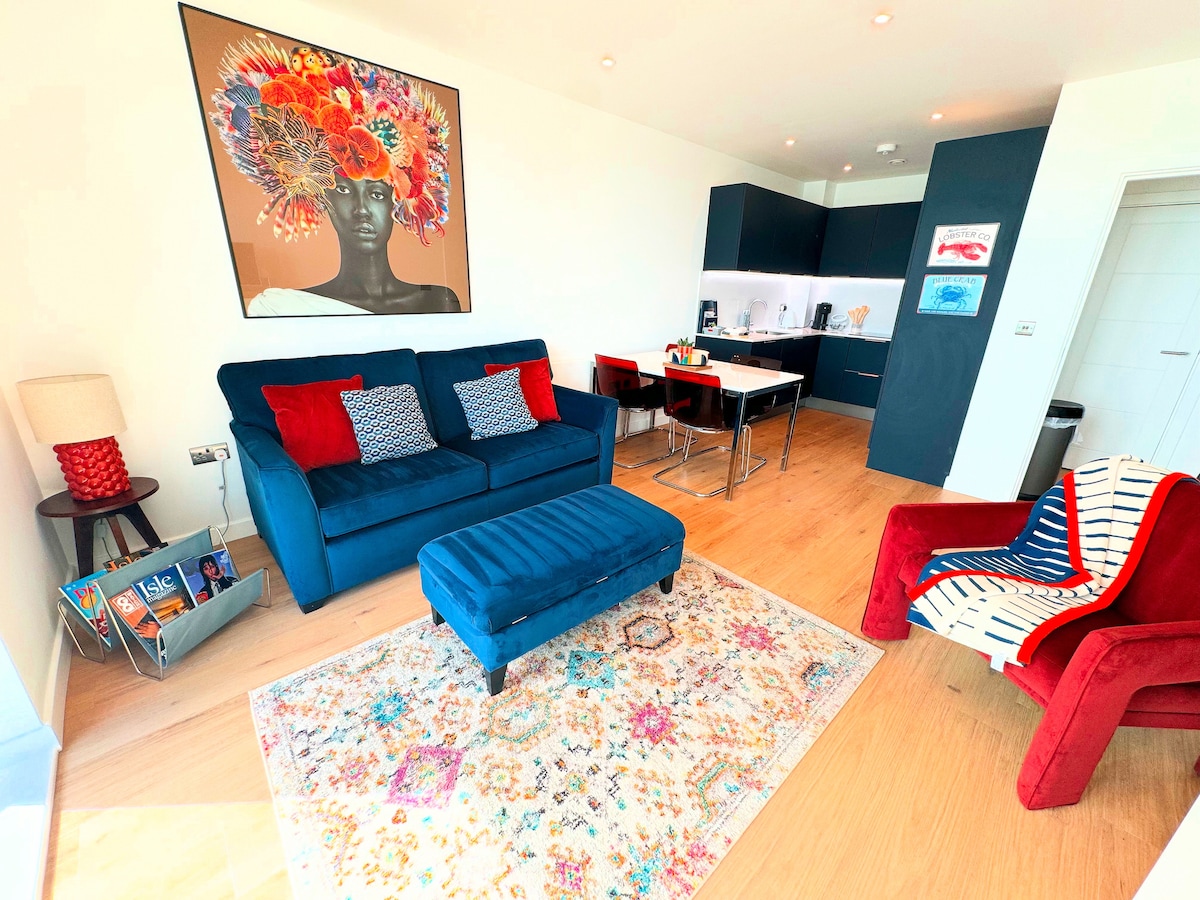 Anuncio de Airbnb popular: Stunning beach front 1bed apartment with sea views en Ramsgate