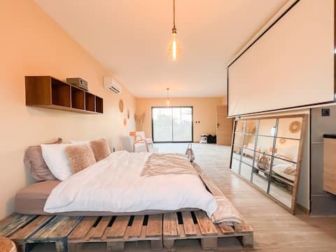 Cozy Studio by the Sea 40M2 – Parking & Netflix