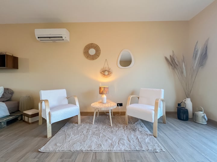 Cosy Studio Bord De Mer 40m2 – Parking & Netflix - Port-de-Bouc