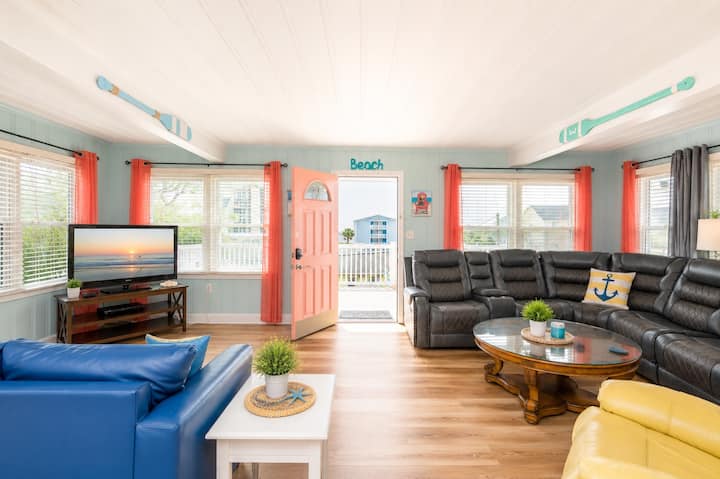 4br/3ba, Sleeps 10, Minute To Beach, Pool, Dogs Ok - North Myrtle Beach, SC